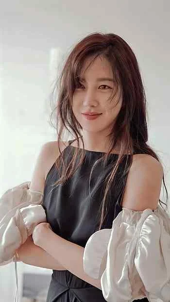 Lee Ji Ah - lee-ji-ah-sexy-30.webp